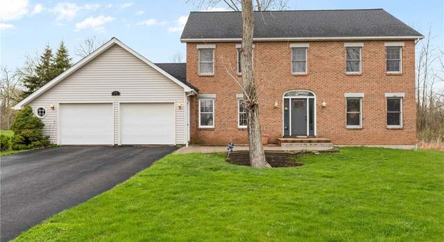 Photo of 89 Saint Katherine Way, Clarkson, NY 14420