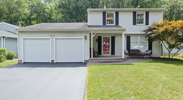 Photo of 46 Meadowlark Dr, Penfield, NY 14526