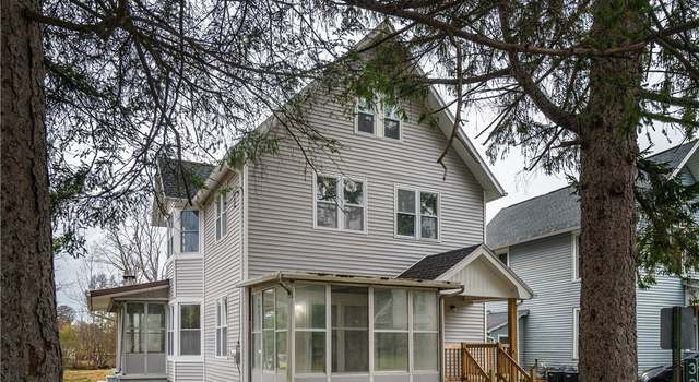 Photo of 32 Vermont St, Holland, NY 14080