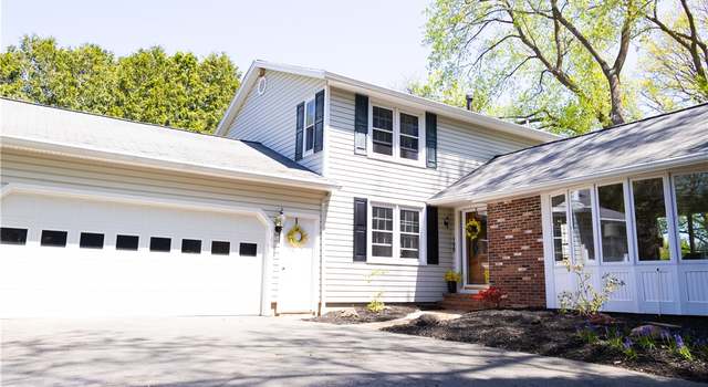 Property at 100 Jackson Road Ext, Penfield, NY 14526, 3 beds, 2.5 baths