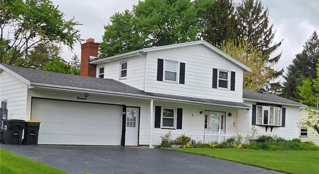 Photo of 11 Donna Marie Cir, Gates, NY 14606