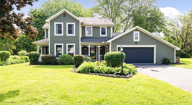 Photo of 658 Willow Ln, Webster, NY 14580