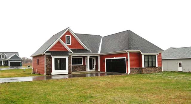 Photo of 467 Pardee Rd, Irondequoit, NY 14609
