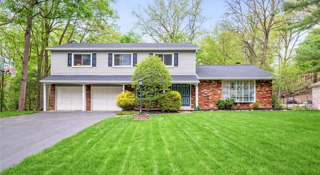 Photo of 4 Mountain Rd, Penfield, NY 14625