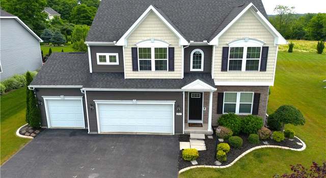 Photo of 251 E Path Rise, West Henrietta, NY 14586