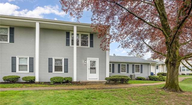 Photo of 22 Falcon Ln W, Perinton, NY 14450