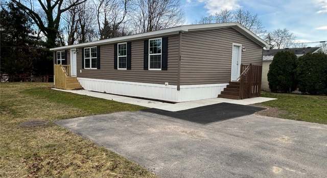 Photo of 34 Ewald Dr, Penfield, NY 14625