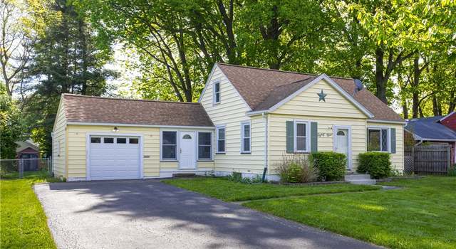 Photo of 89 Arlidge Dr, Greece, NY 14616
