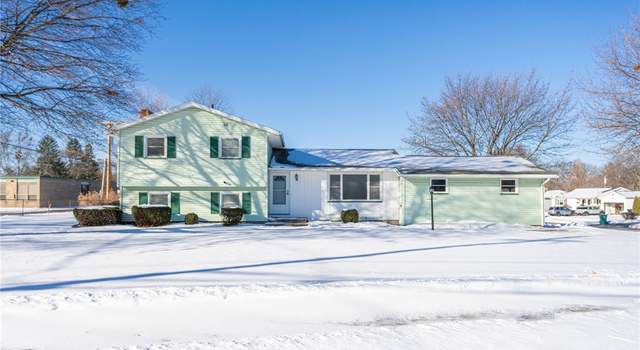 Photo of 177 Kings Ln, Irondequoit, NY 14617