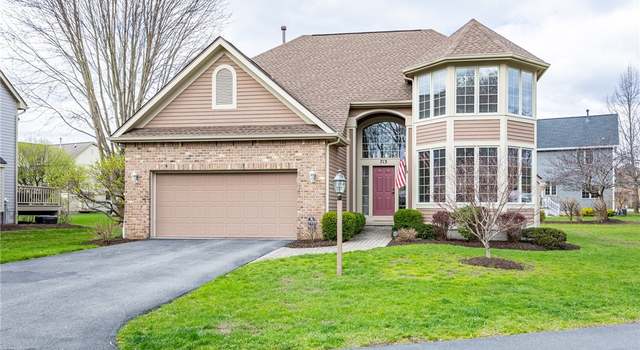 Photo of 713 Mariner Cir, Webster, NY 14580