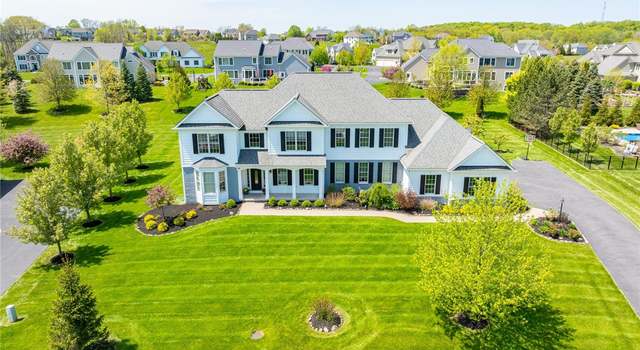 Photo of 36 Amber Hill Dr, Pittsford, NY 14534