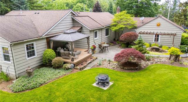 Photo of 371 Castle Rd, Henrietta, NY 14623