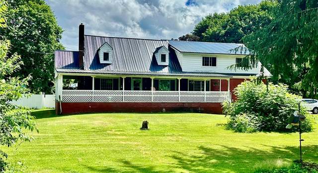 Photo of 8 Moss St, New Berlin, NY 13411