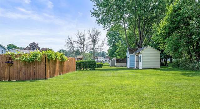Photo of 75 Red Rock Cir, Greece, NY 14626