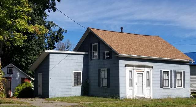 Photo of 31 Genesee St, New Berlin, NY 13411
