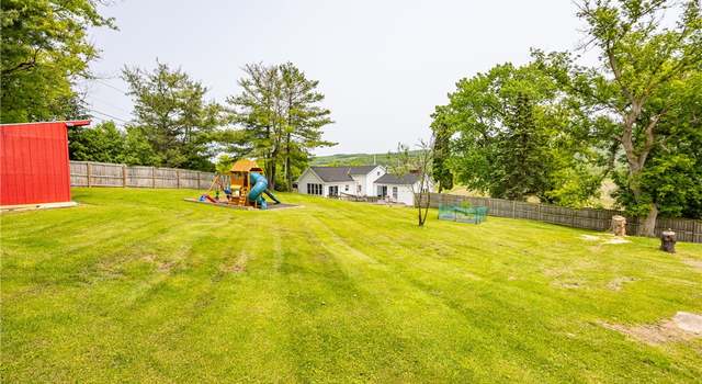 Photo of 3952 Footer Rd, Bristol, NY 14469