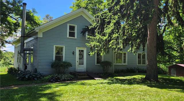 Photo of 4069 Sam Adams Ln, Auburn, NY 13021