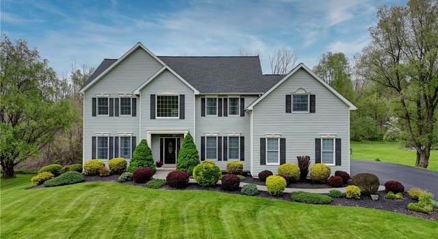 Photo of 5 Trout Creek Run, Honeoye Falls, NY 14472