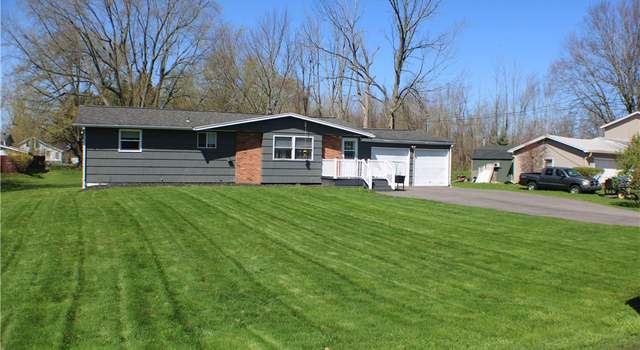 Photo of 509 County Line Rd, Ontario, NY 14519
