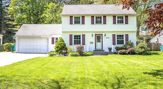 Photo of 2501 Oakview Dr, Irondequoit, NY 14617