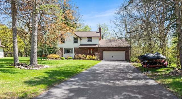 Photo of 14 Ellie Ct, Lancaster, NY 14086