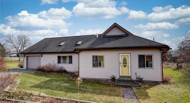 Photo of 4513 Mayflower Dr, Gorham, NY 14424