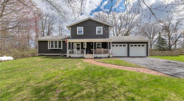 Photo of 1995 Center Rd, Kendall, NY 14476