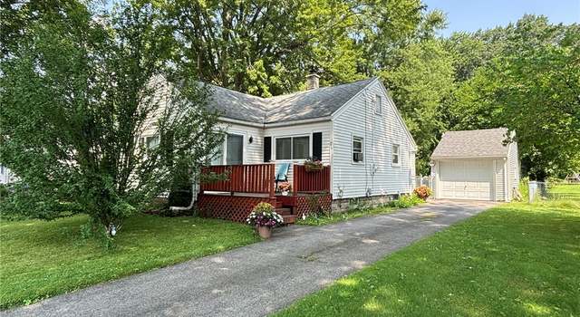 Photo of 26 Chestnut Ridge Rd, Rochester, NY 14624
