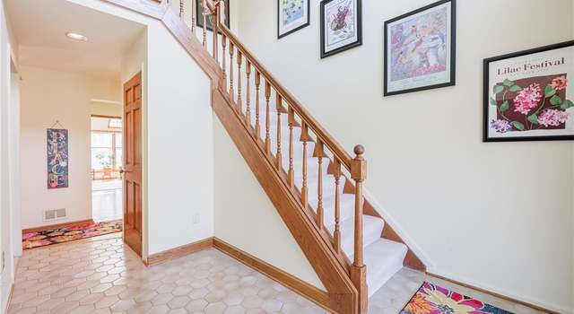 Photo of 122 Eastman Ests, Irondequoit, NY 14622