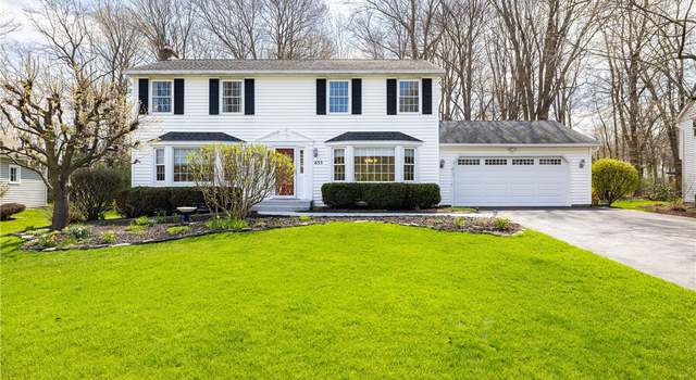 Photo of 655 Finchingfield Ln, Webster, NY 14580