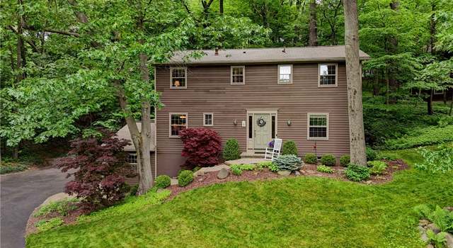 Photo of 19 Sand Brook Rd, Pittsford, NY 14534