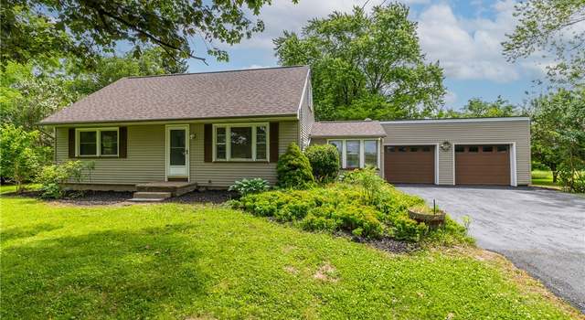 Photo of 216 Middle Rd, Henrietta, NY 14467