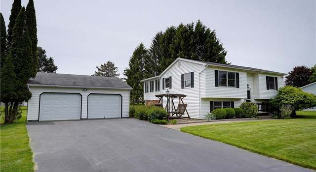 Photo of 7268 Kober Dr, Lima, NY 14485