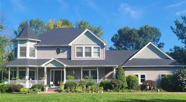 Photo of 38 Deertrack Ln, Clarkson, NY 14420