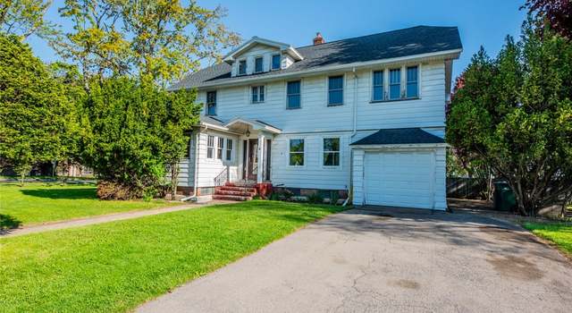 Photo of 412 Cooper Rd, Irondequoit, NY 14617