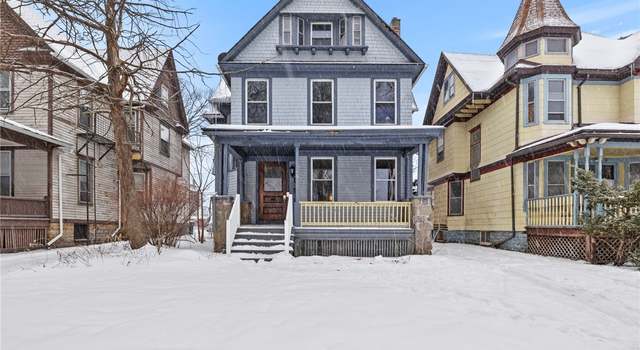 Photo of 5 Birch Cres, Rochester, NY 14607