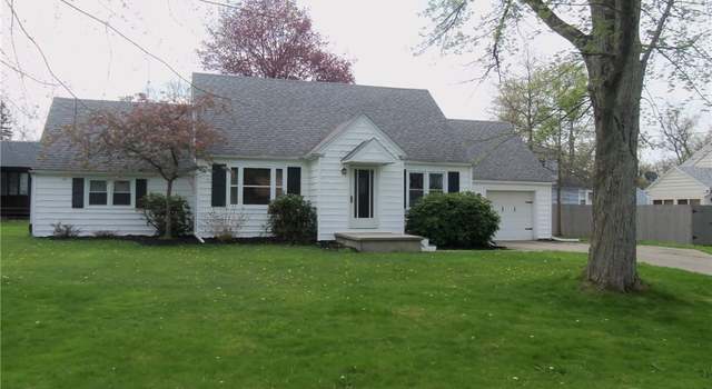 Photo of 28 Lowell Pl, Fredonia, NY 14063