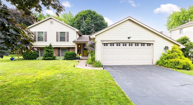 Photo of 24 Pennicott Cir, Penfield, NY 14526