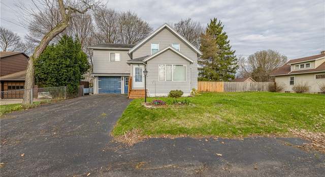 Photo of 359 Bleacker Rd, Irondequoit, NY 14609