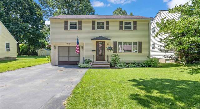 Photo of 975 Whitlock Rd, Rochester, NY 14609