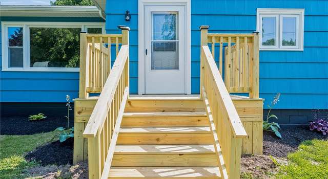 Photo of 1533 Jay St, Rochester, NY 14611