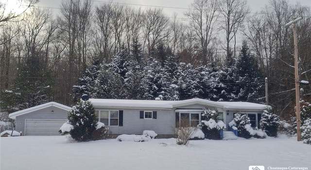 Photo of 466 W Perimeter Rd, South Valley, NY 14738
