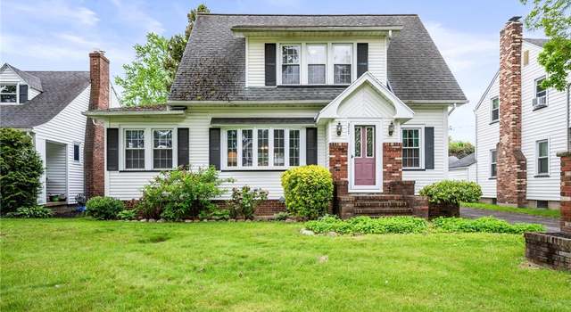 Photo of 377 Winfield Rd, Irondequoit, NY 14622