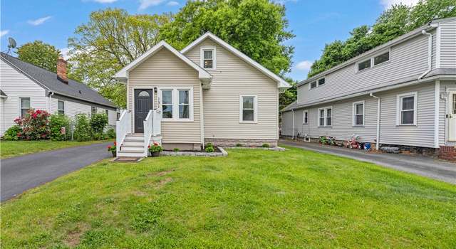 Photo of 131 Pomona Dr, Greece, NY 14616