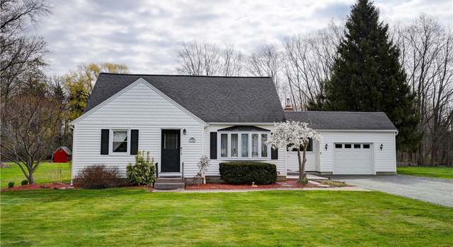 Photo of 378 Trimmer Rd, Parma, NY 14559