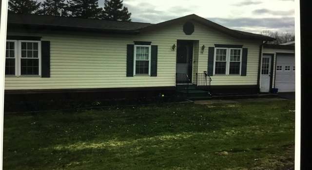 Photo of 11 Hilltop Dr, Bergen, NY 14416