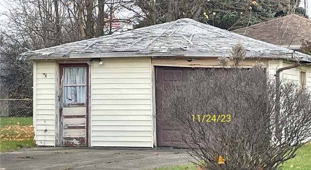 Photo of 107 Edmund St, Cheektowaga, NY 14227