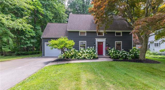 Photo of 121 Penfield Cres, Rochester, NY 14625