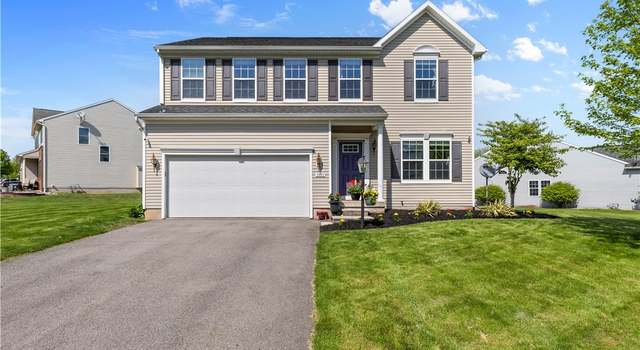 Photo of 3151 Peacock Cir, Macedon, NY 14502