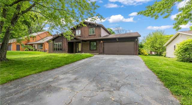 Photo of 33 Wayne Dr, Greece, NY 14626